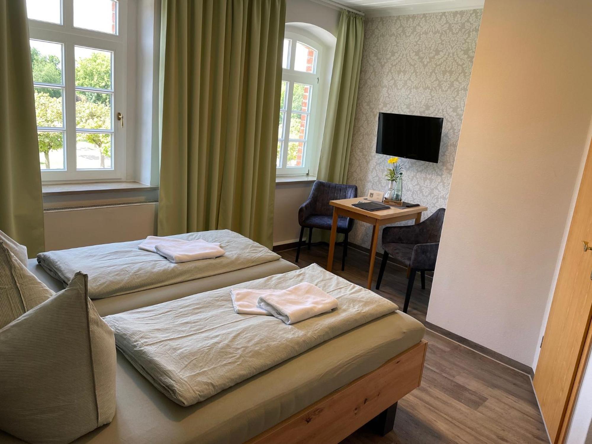 Appartments Zur Schlosswache Делич Экстерьер фото